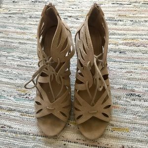 Lace-up sexy suede heels